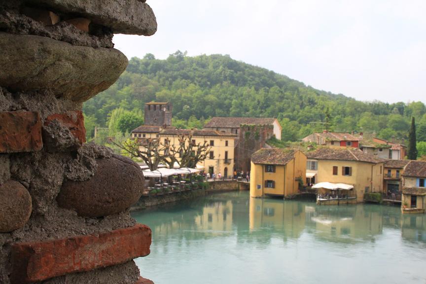 Corte La Guarnigione Valeggio sul Mincio Exterior foto