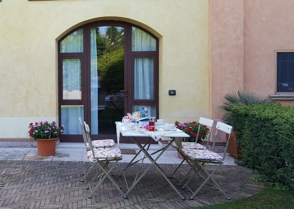 Corte La Guarnigione Valeggio sul Mincio Exterior foto